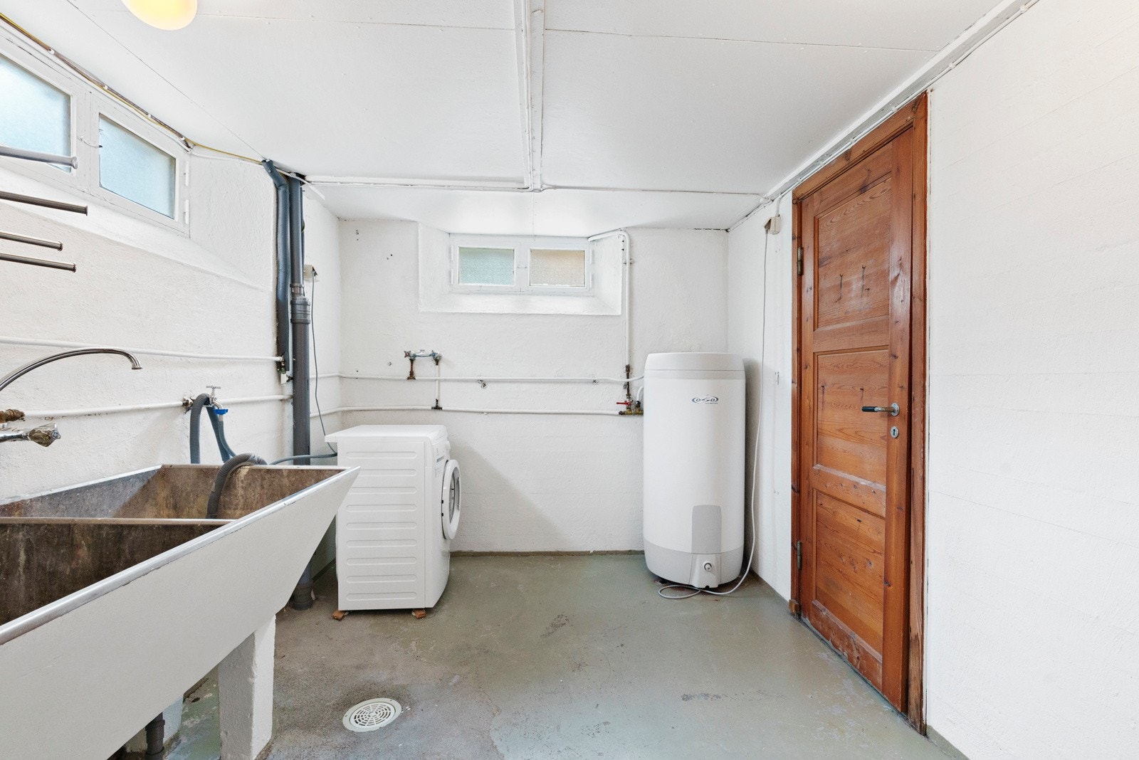 Vaskerom Galleribilde