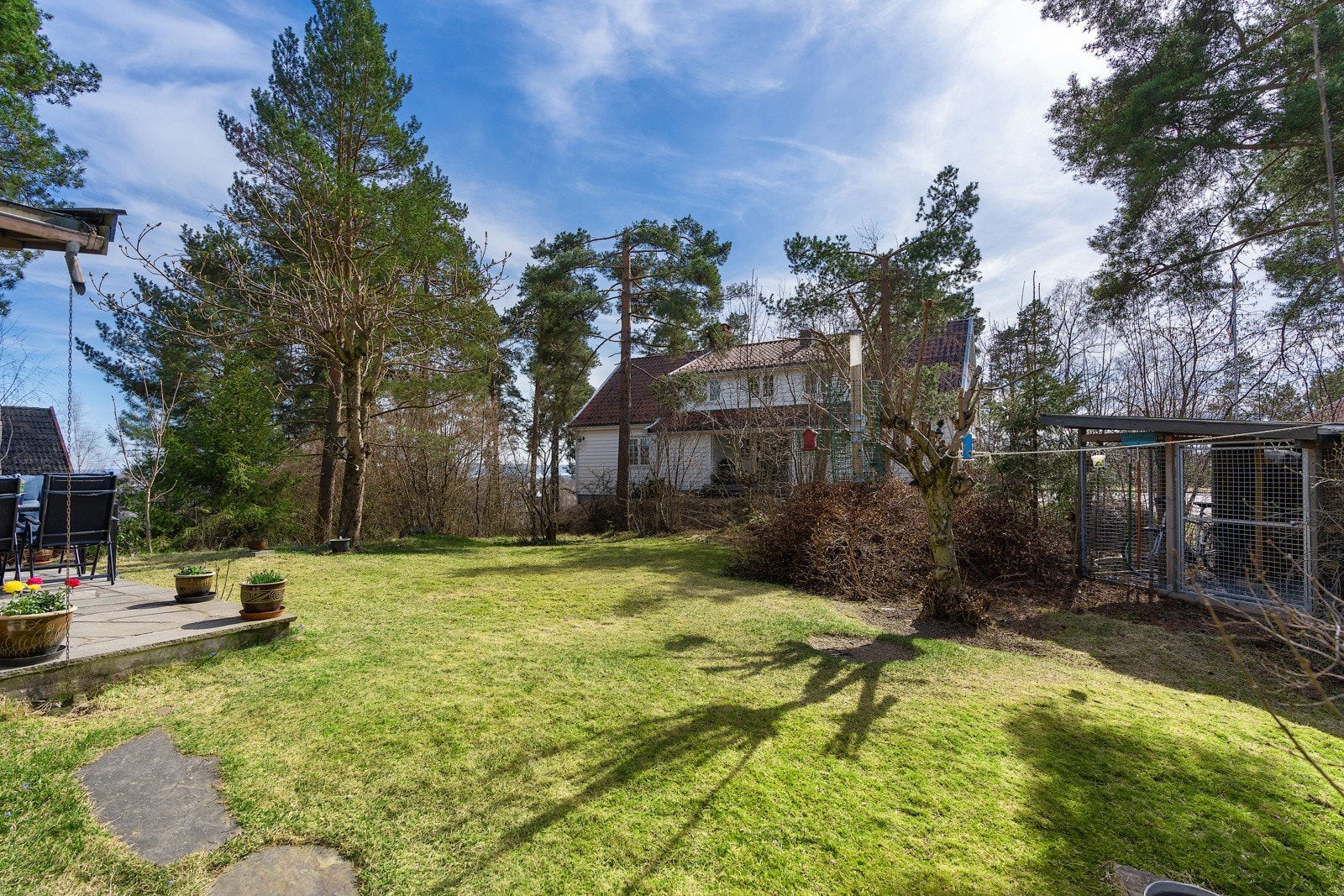 Solrik hage Galleribilde