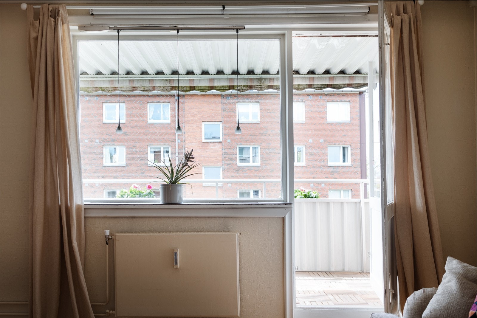 Nå som solen titter frem og sommeren kan skimtes gleder vi oss ekstra mye til balkonghygge. Galleribilde