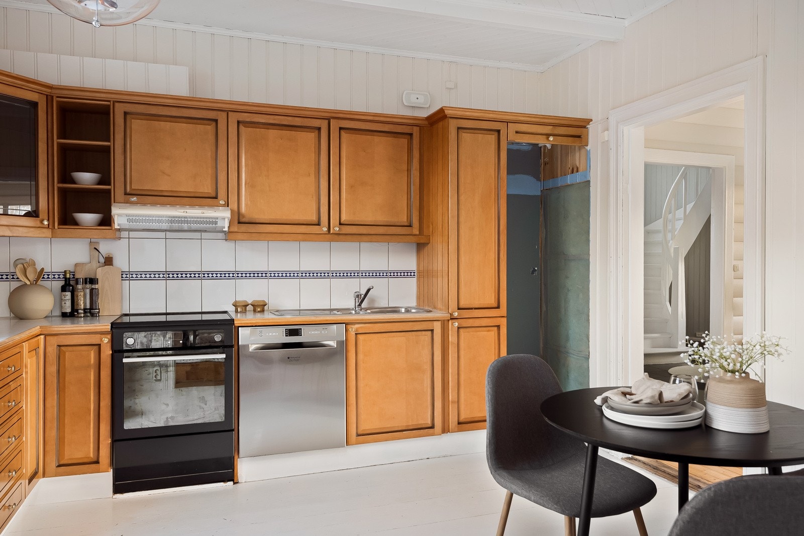 God plass til spisebord også på kjøkkenet. Galleribilde