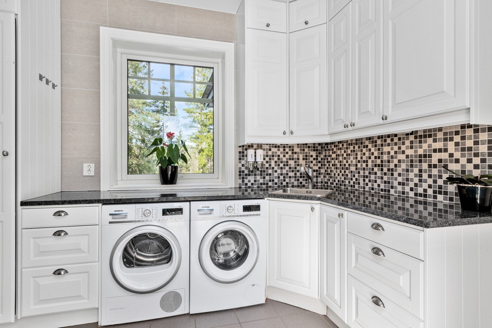 Vaskerom Galleribilde