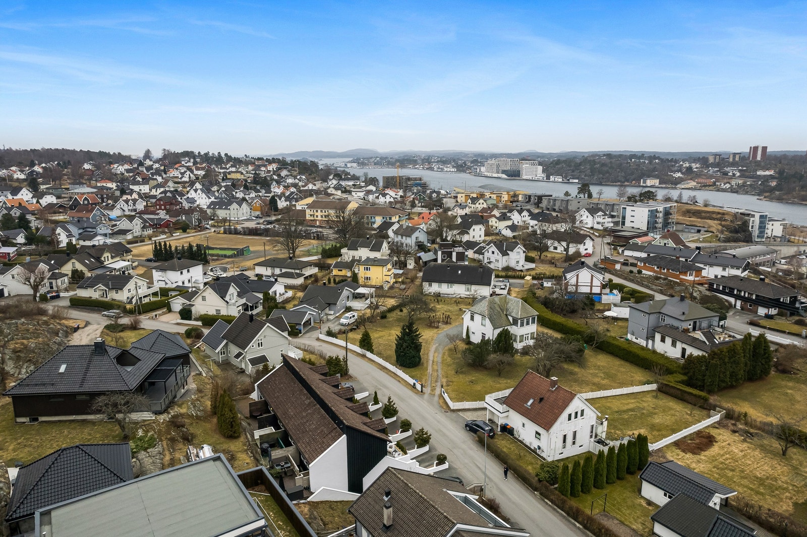 Sentralt beliggende på Framnes/Huvik Galleribilde