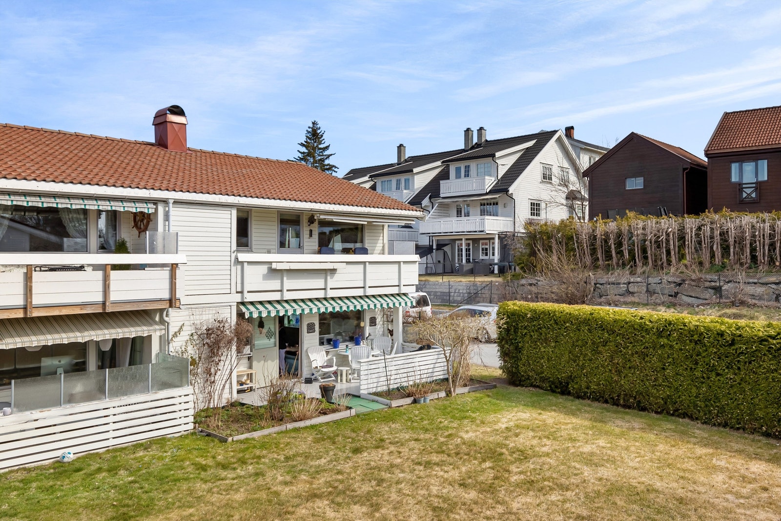 Velkommen til Conrad Hemsens vei 15D, en rolig beliggende leilighet for medlemmer av den Norske Frimurerorden over 55 år! Galleribilde