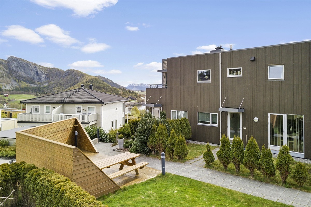 Pent opparbeidede fellesarealer for sameiet Galleribilde