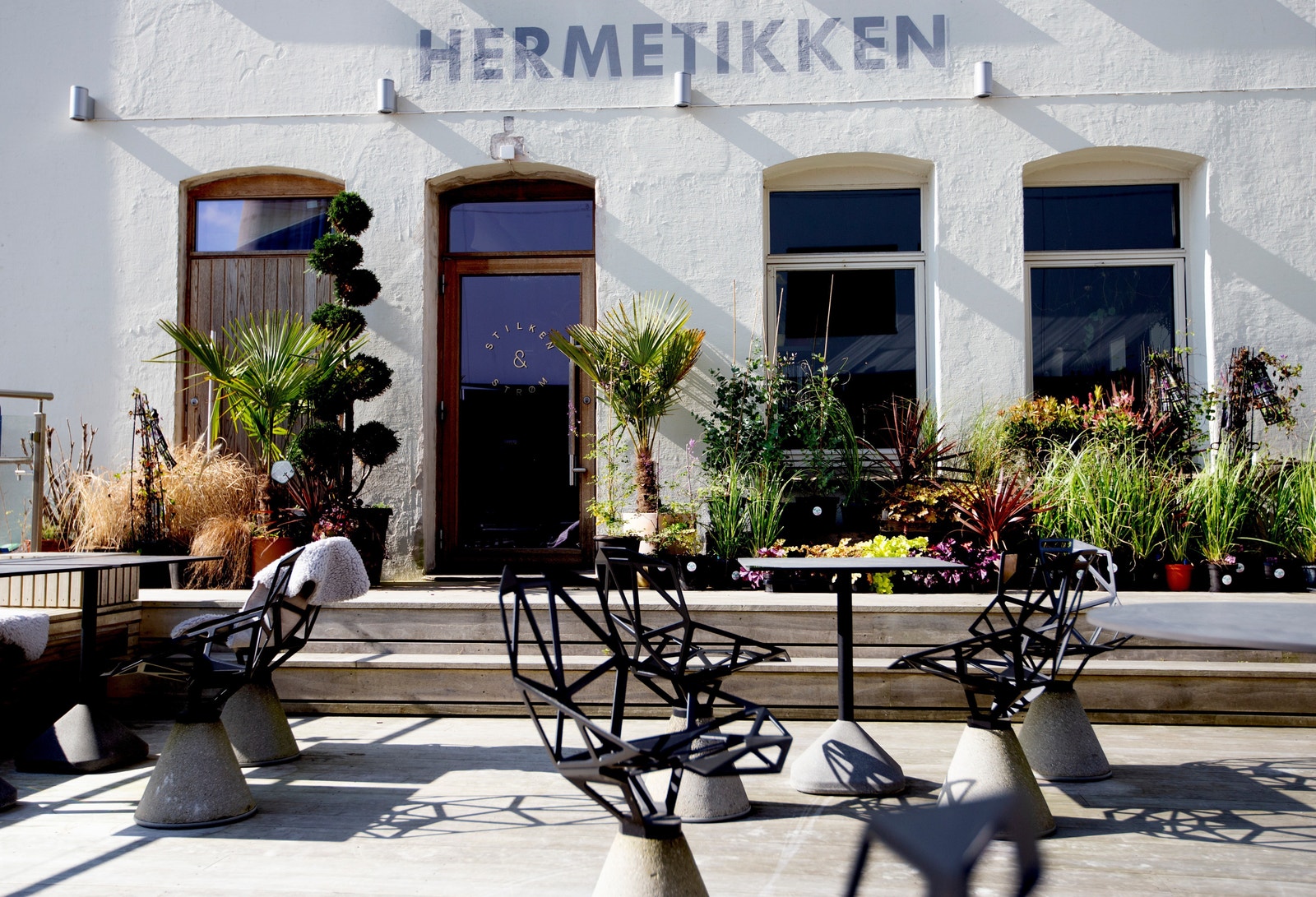 Utomhus - intimt torg Galleribilde
