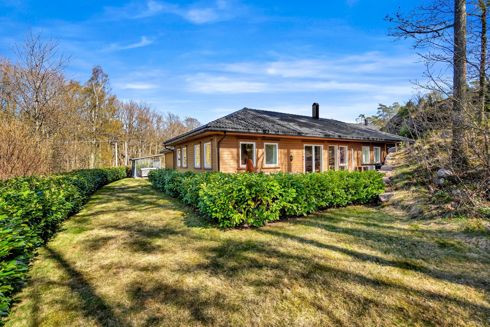 Flott, og stor familiebolig i naturskjønne omgivelser Galleribilde
