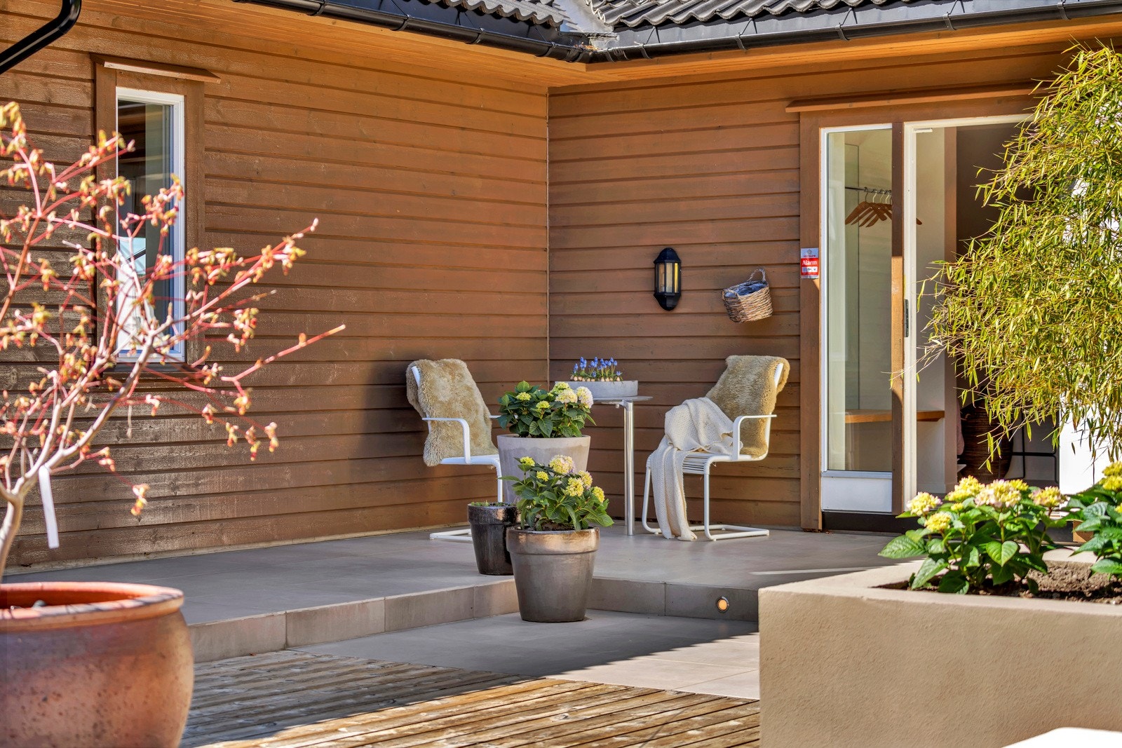 Hyggelig sittegruppe uteområdenet Galleribilde