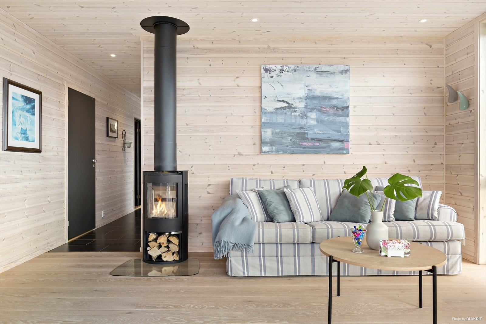 Vedovn innstallert og downlights i himling Galleribilde