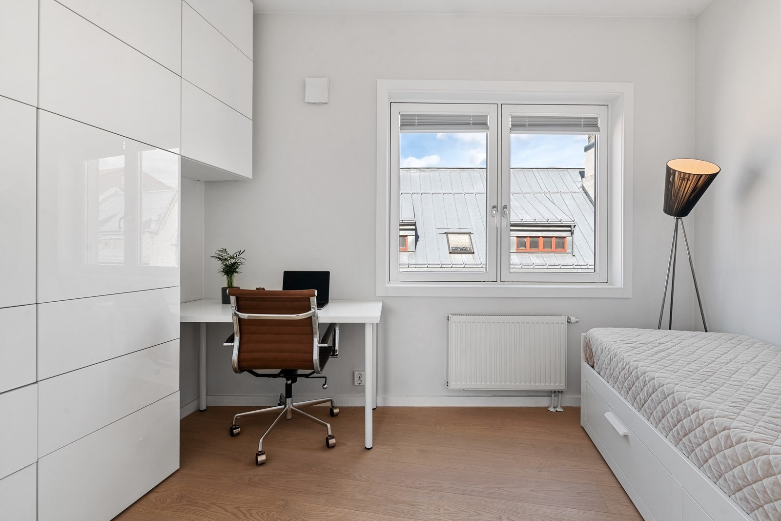 Soverom II - Perfekt gjesteværelse, hjemmekontor eller barnerom, alt etter behov Galleribilde