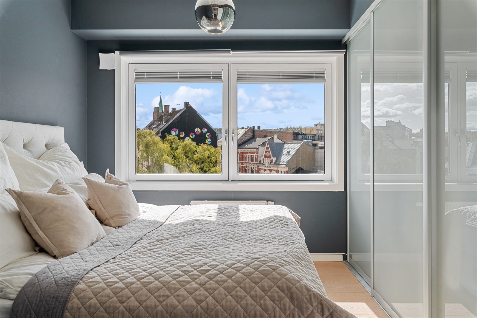 Detalj hovedsoverom Galleribilde