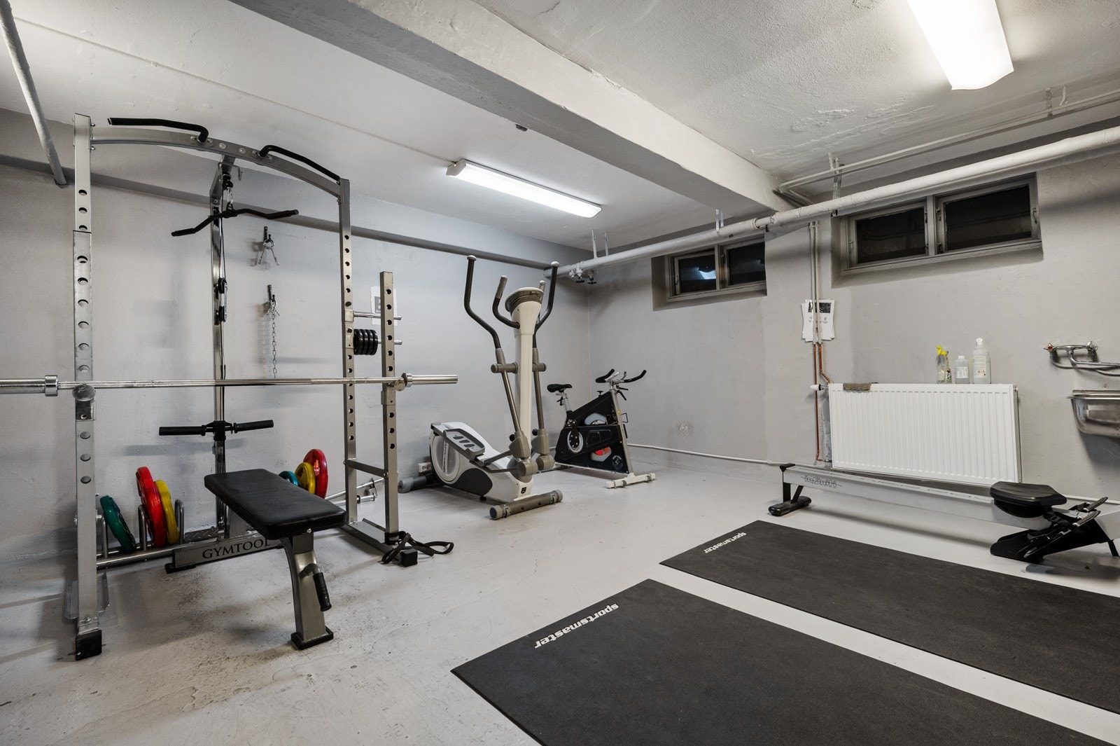 Felles trimrom i kjeller. Galleribilde