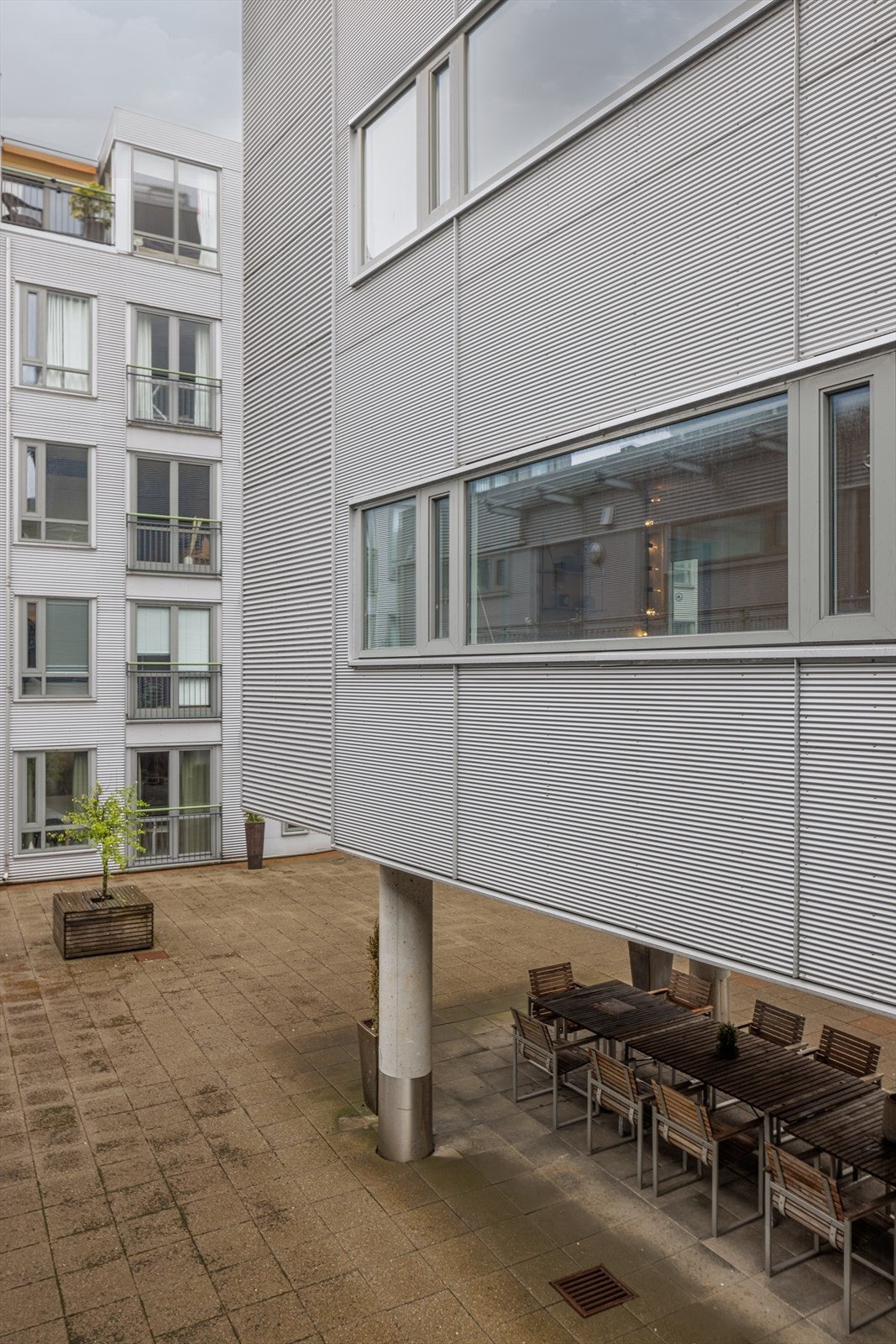 Felles bakgård som er for beboerne i borettslaget. Galleribilde