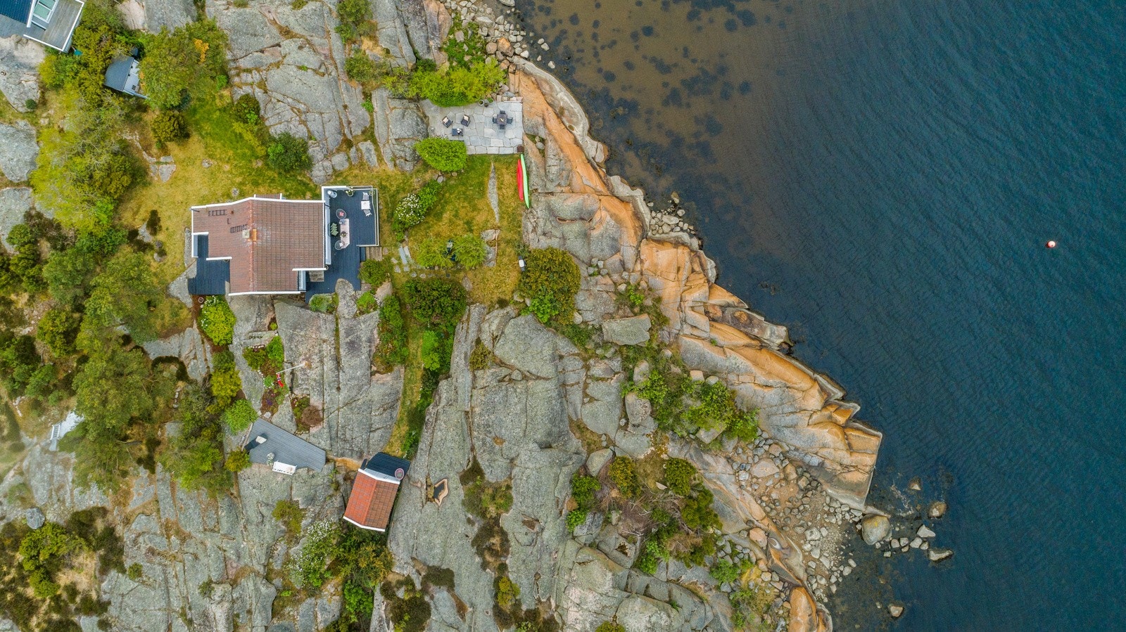 Med bil fra Kråkerøy tar det ca. 10 min til Fredrikstad, ca. 30 min til Moss, ca. 1 t til Oslo Galleribilde