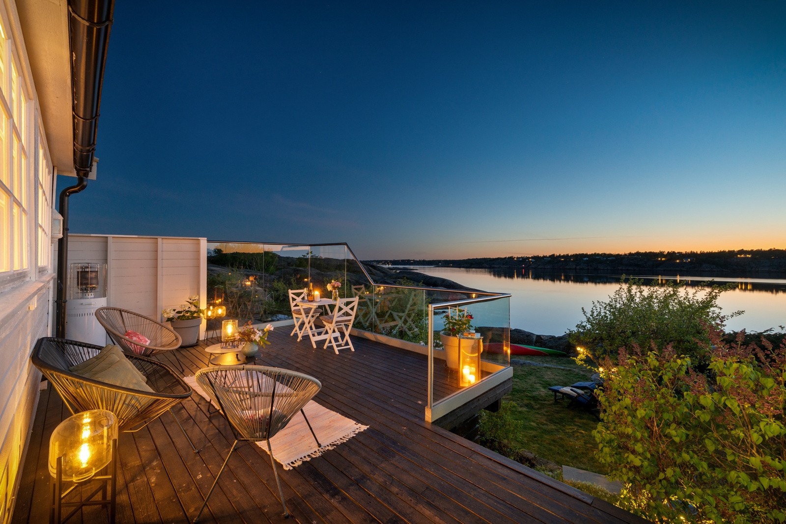 Velkommen til Langøyveien 186 - En nydelig skjærgårdsperle i første linje mot sjøen! Galleribilde