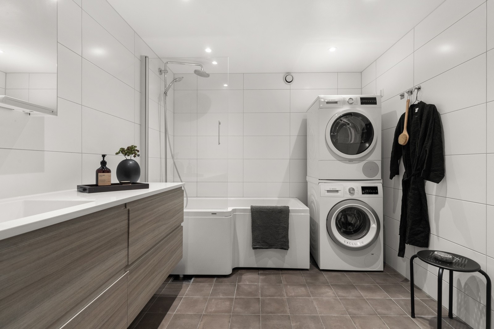 Delikat baderom totalrehabilitert i 2017. Galleribilde