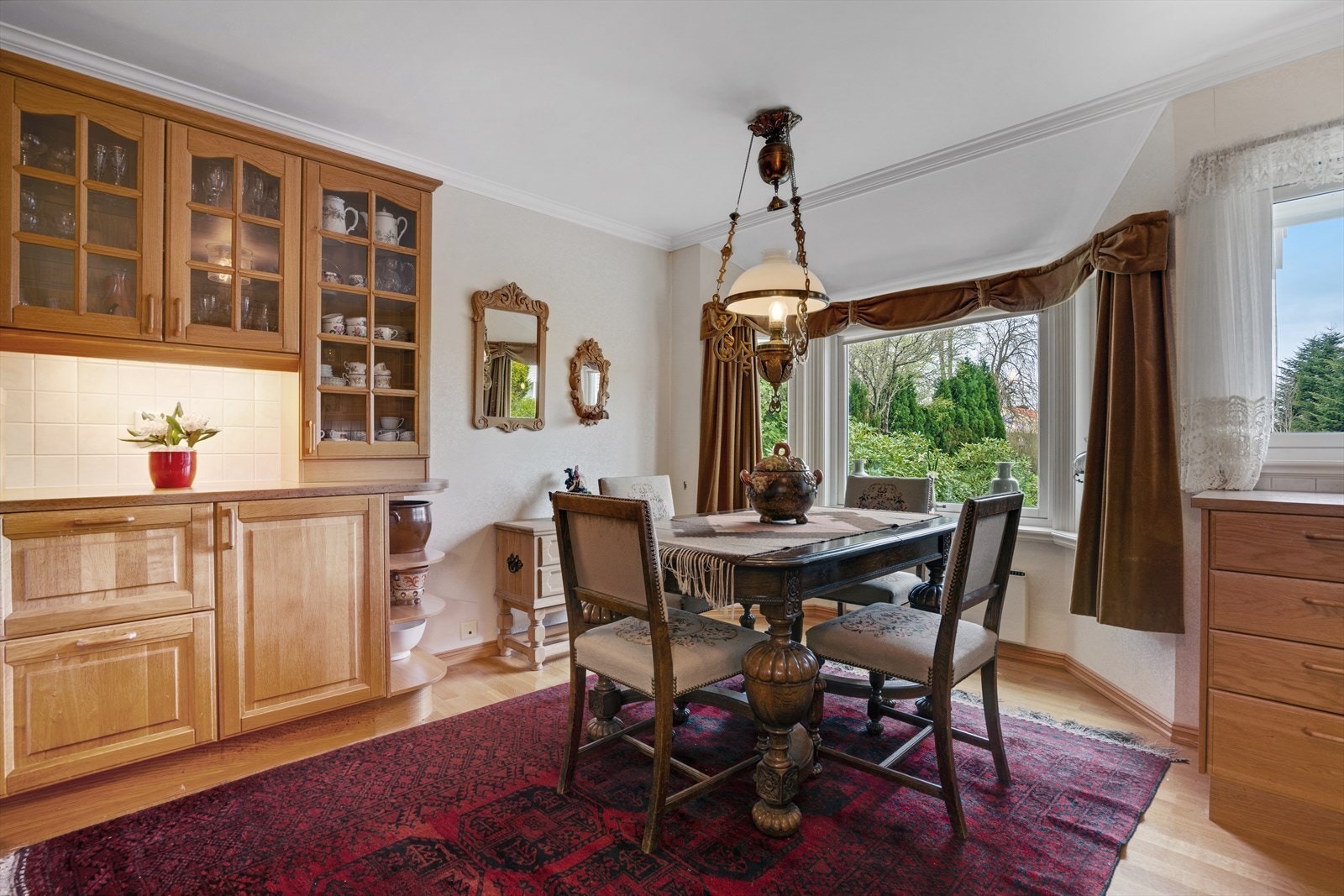 Spiseplass på kjøkken Galleribilde