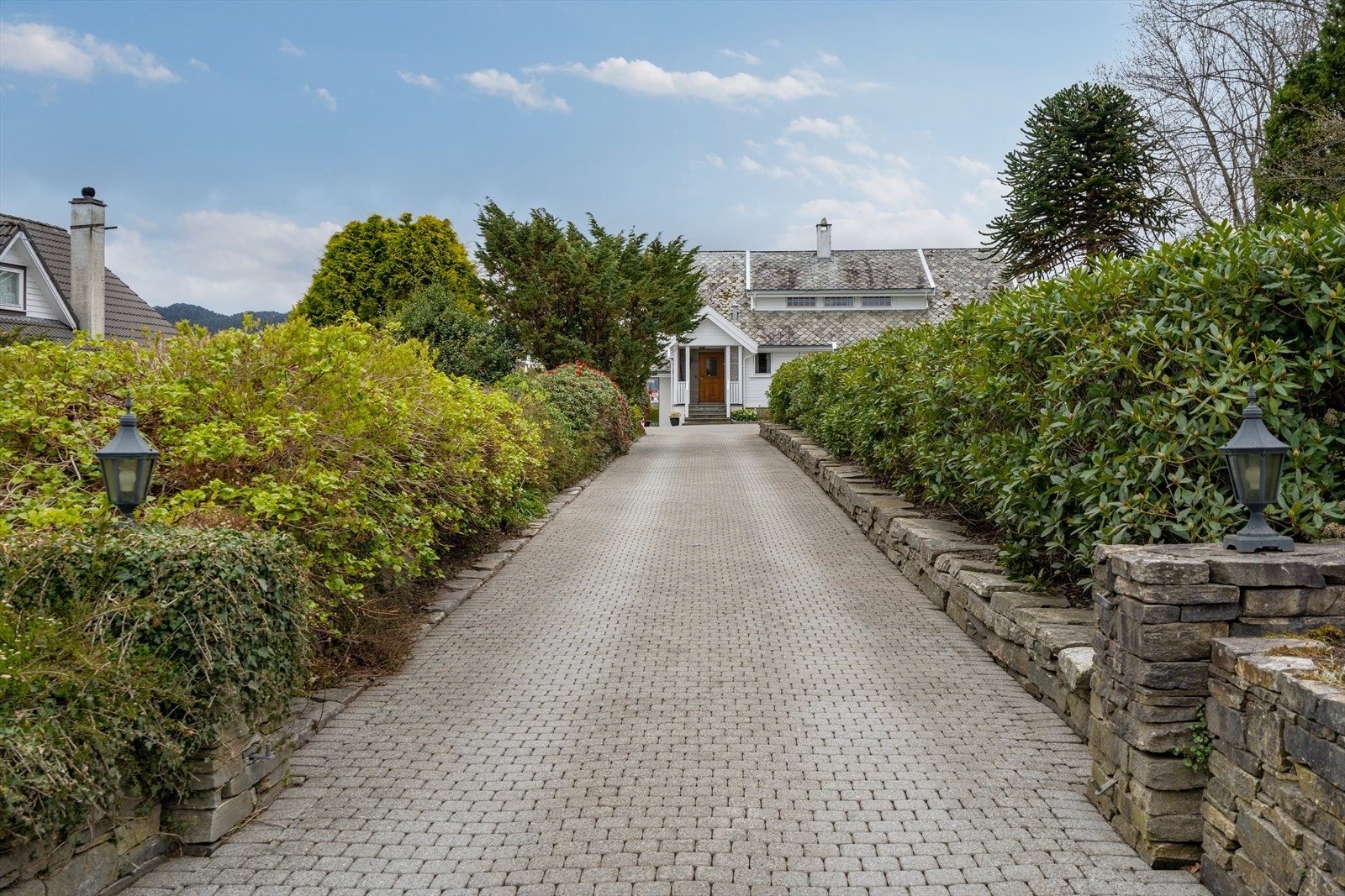 Usjenert innkjørsel Galleribilde