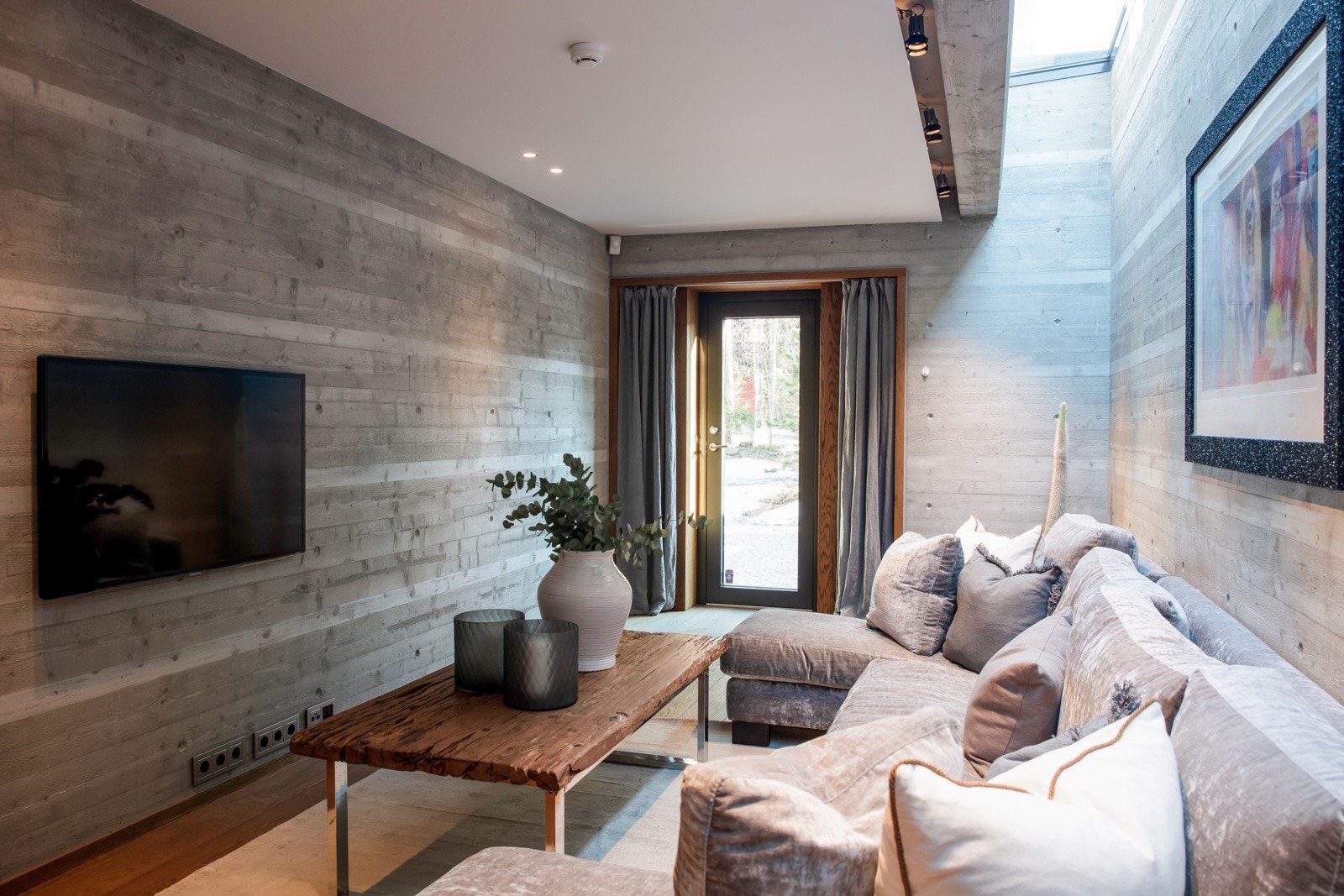 Egen ungdomsavdeling i 1.etg - Også lagt opp til vann/avløp for eget kjøkken. Galleribilde