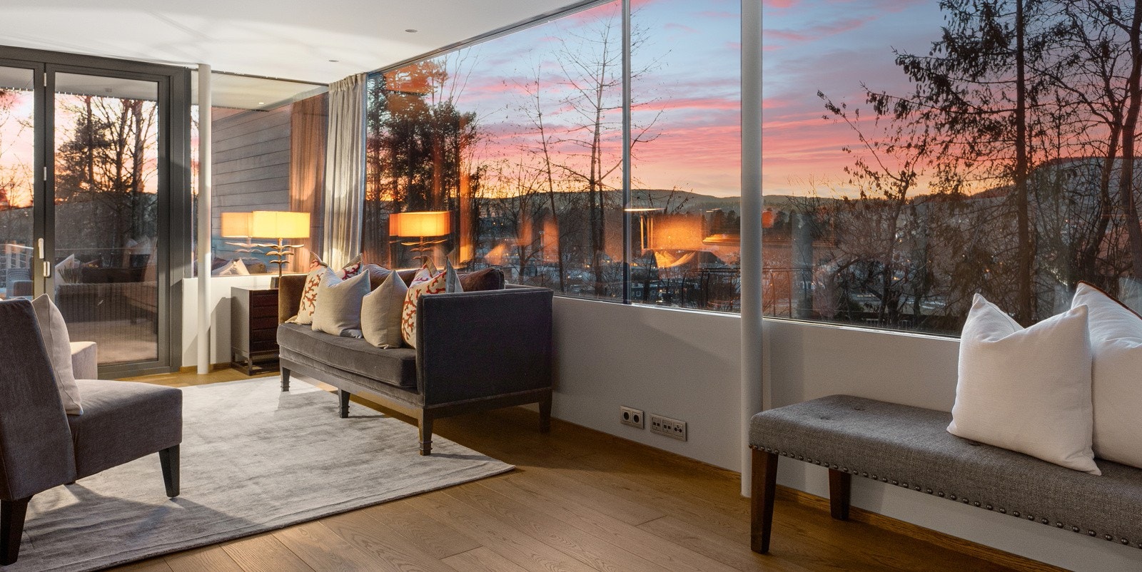 Utgang til øverste terrasse. Galleribilde