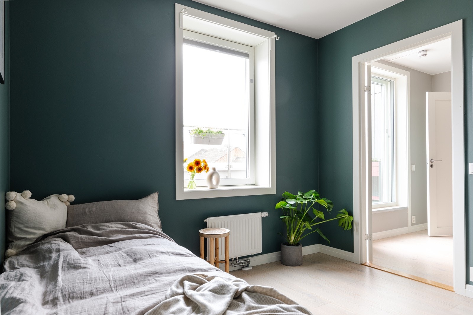 Sett fra soverom mot mellomgang. Galleribilde