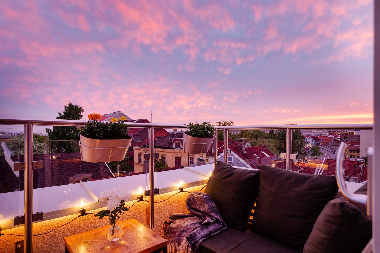 Dette er en unik og sjelden mulighet, hvor leiligheten har særpreg og spennende løsninger. Galleribilde