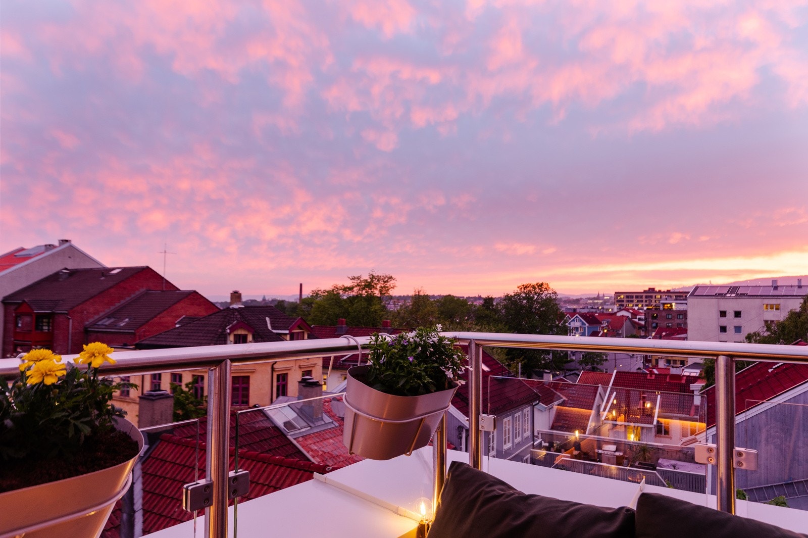 Terrassen oppleves et deilig fristed på vakre sommer- og høstkvelder. Galleribilde