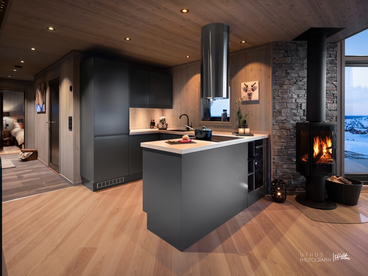 Stilfull og moderne kjøkkeninnredning fra Sigdal. Galleribilde