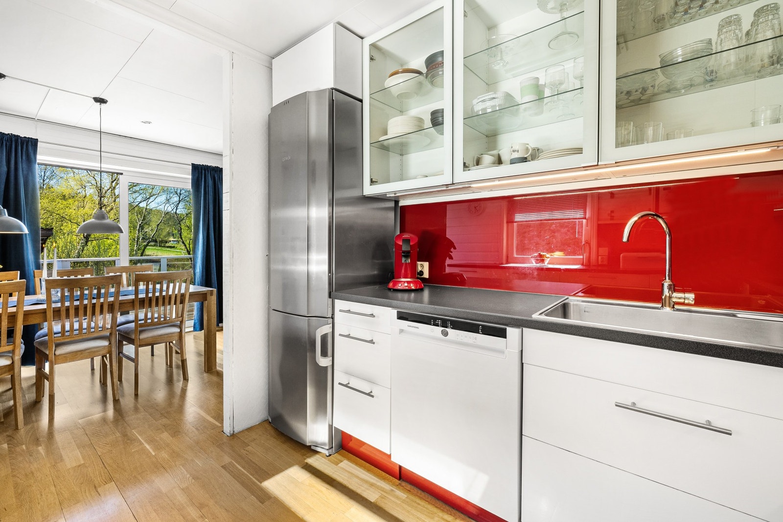 Funksjonelt og stilrent Galleribilde