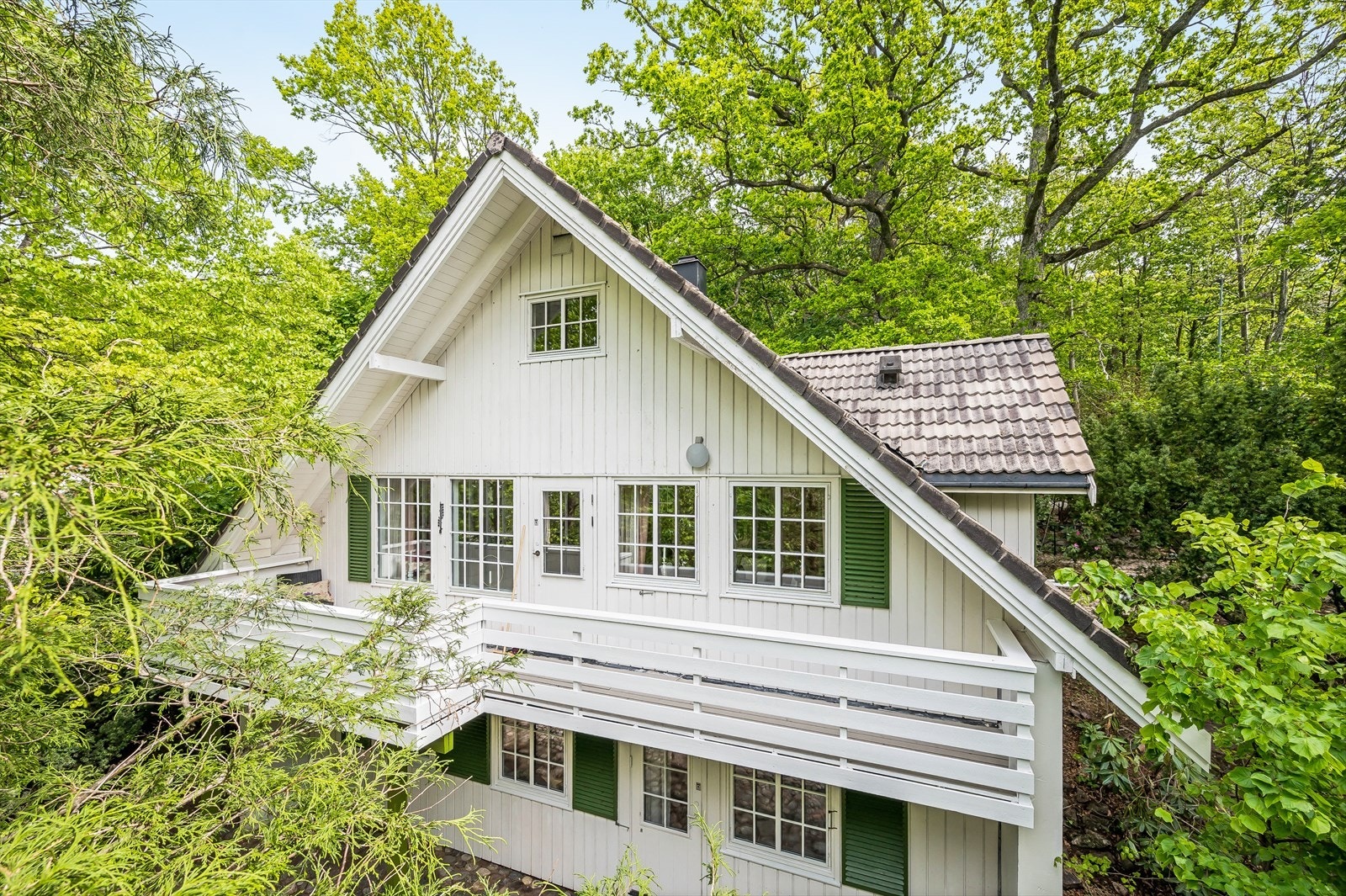 Fasade mot vest. Galleribilde