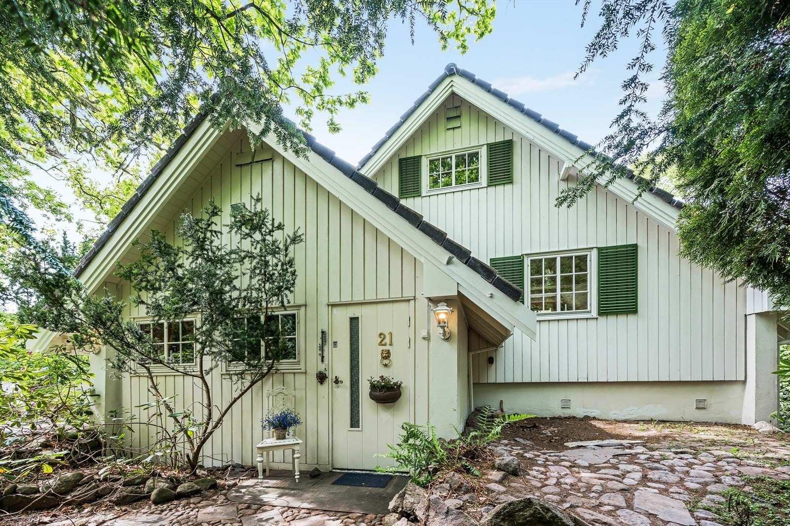 Mange flotte uteplasser på eiendommen. Galleribilde