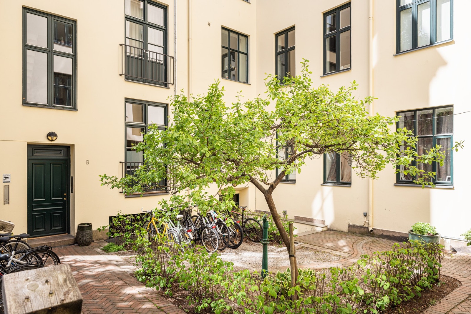 Her kan man parkere sykkelen hele året. Galleribilde