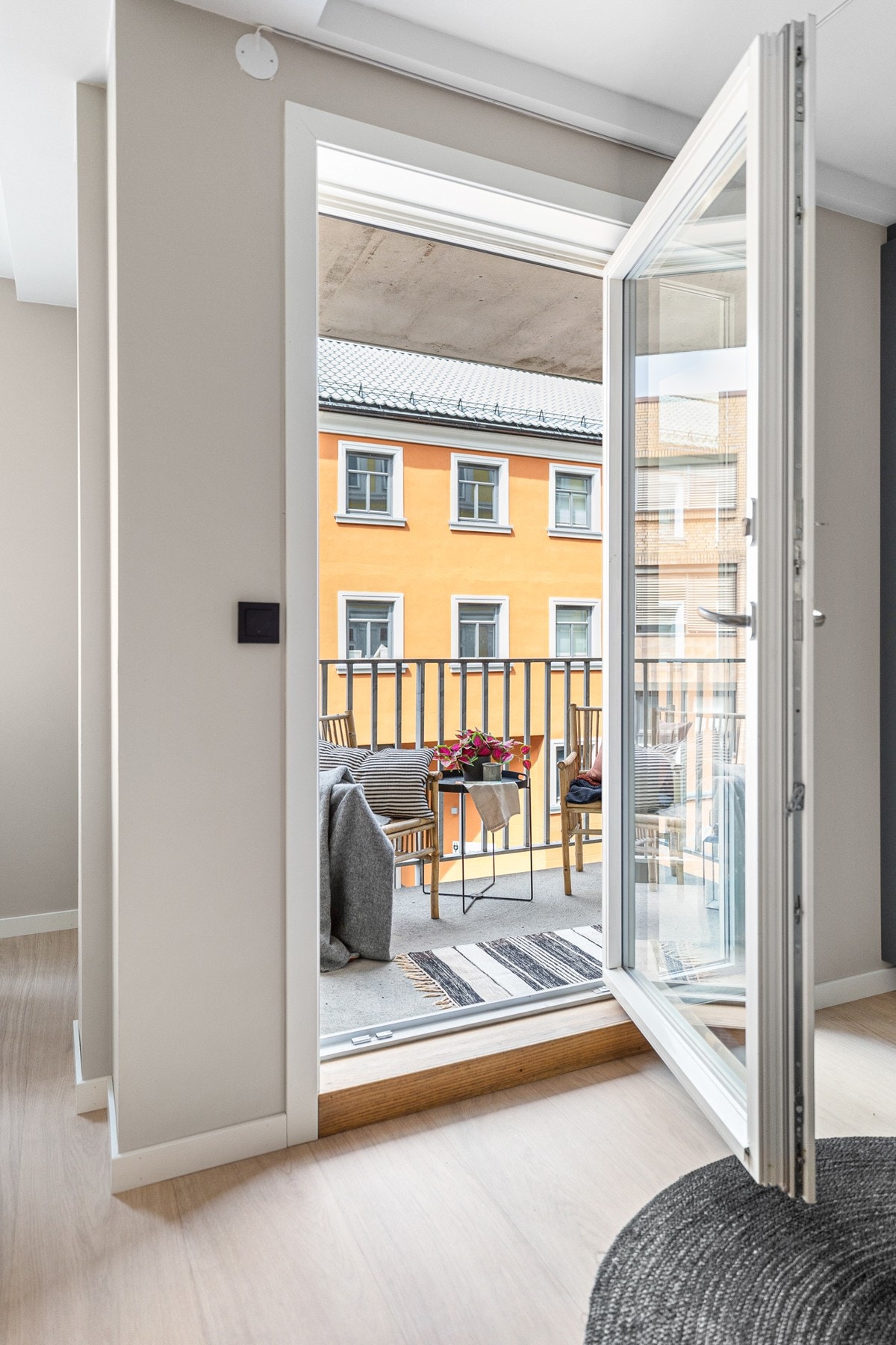 Utgang til balkong Galleribilde