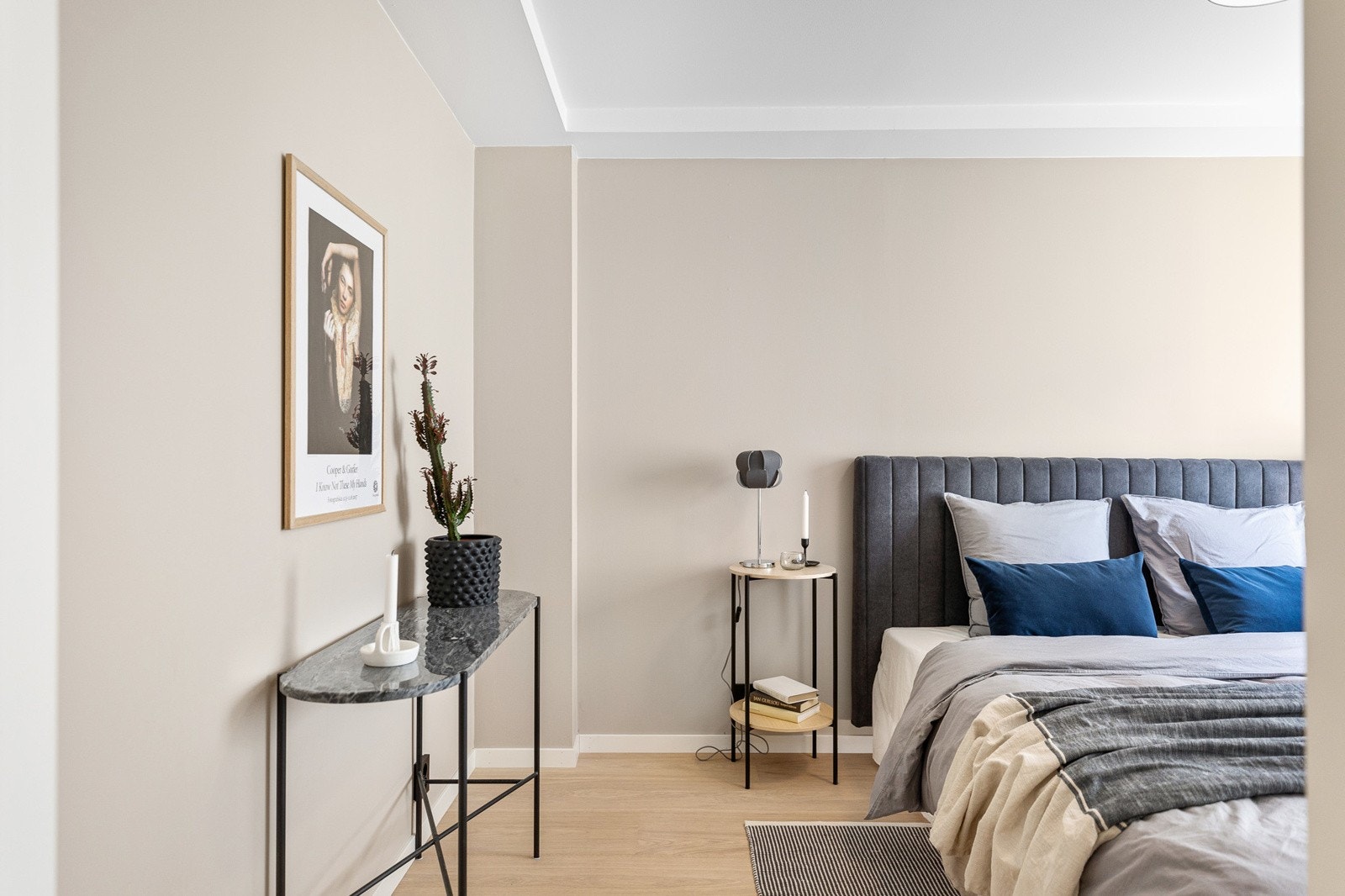 Her er det også en naturlig plass for en stor garderobe Galleribilde