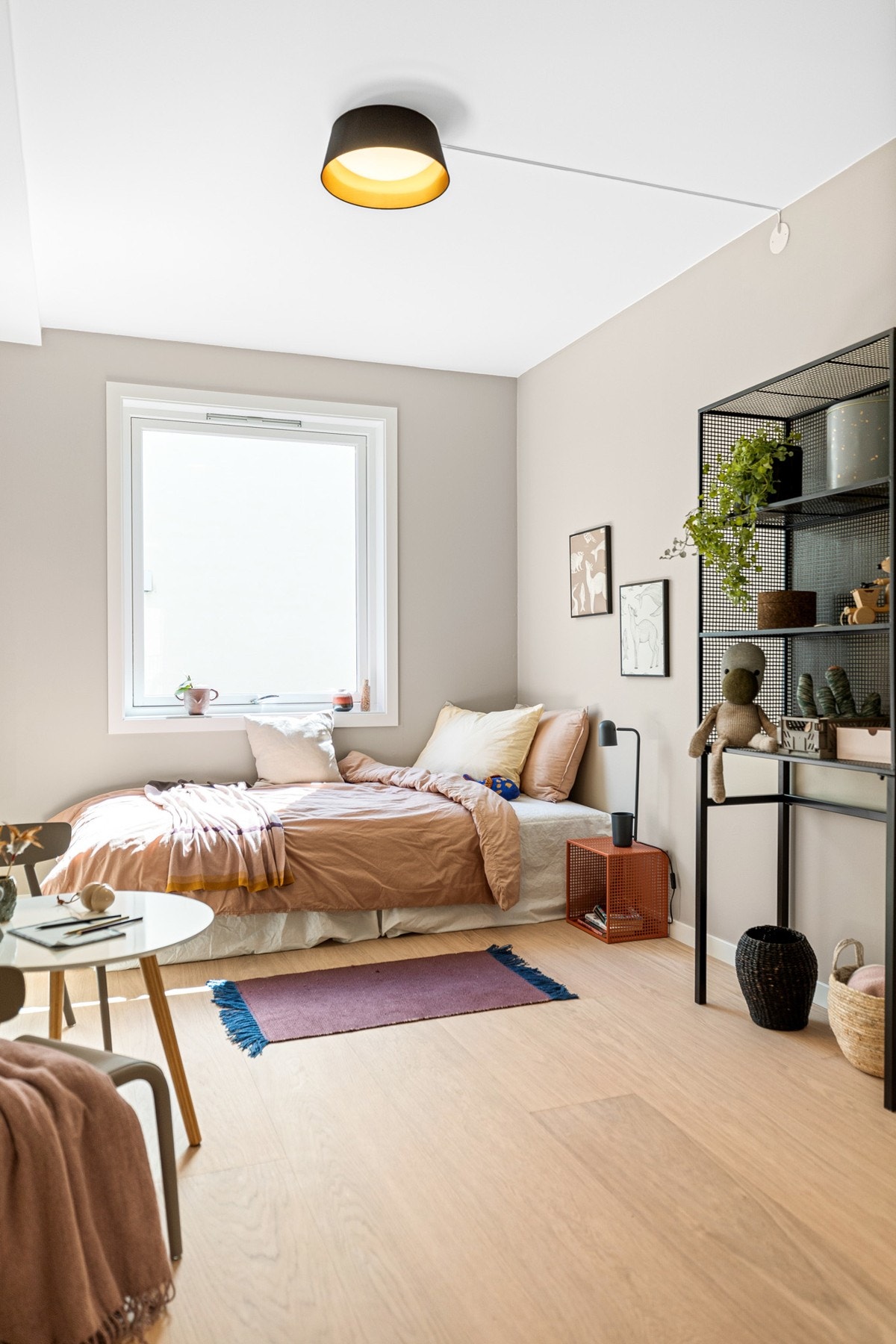 Soverom 2 og 3 er flotte barnerom, gjesterom, hobbyrom eller kontorer Galleribilde