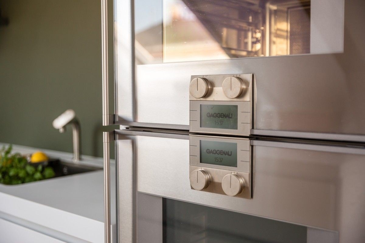 Alle hvitevarer er fra Gaggenau og er integrert Galleribilde