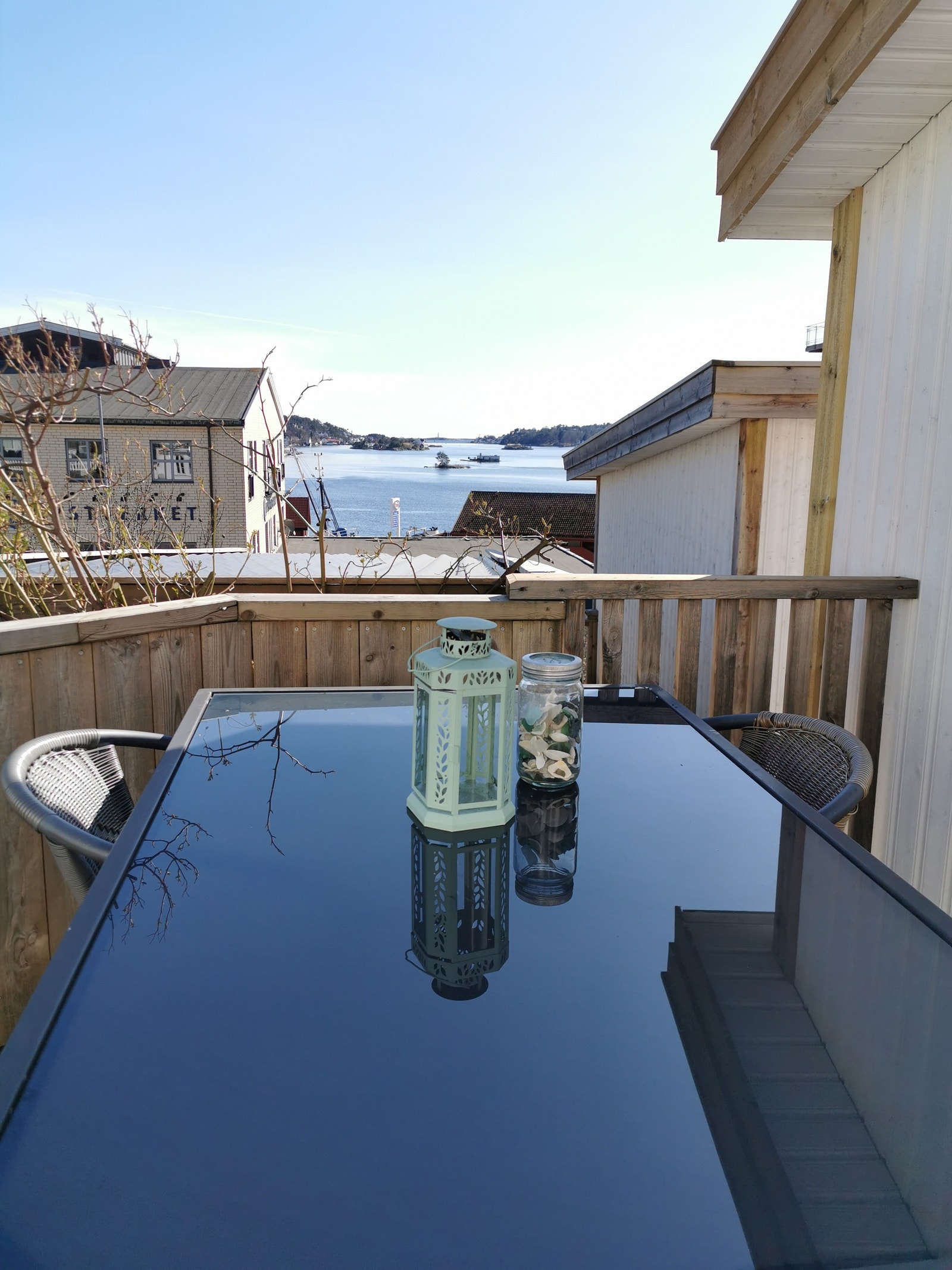 Utsikt Galtesund, fra spiseplass ute Galleribilde