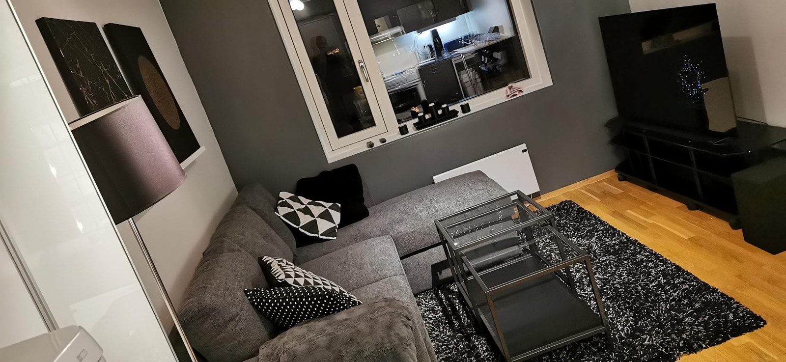 Stue/soverom Galleribilde