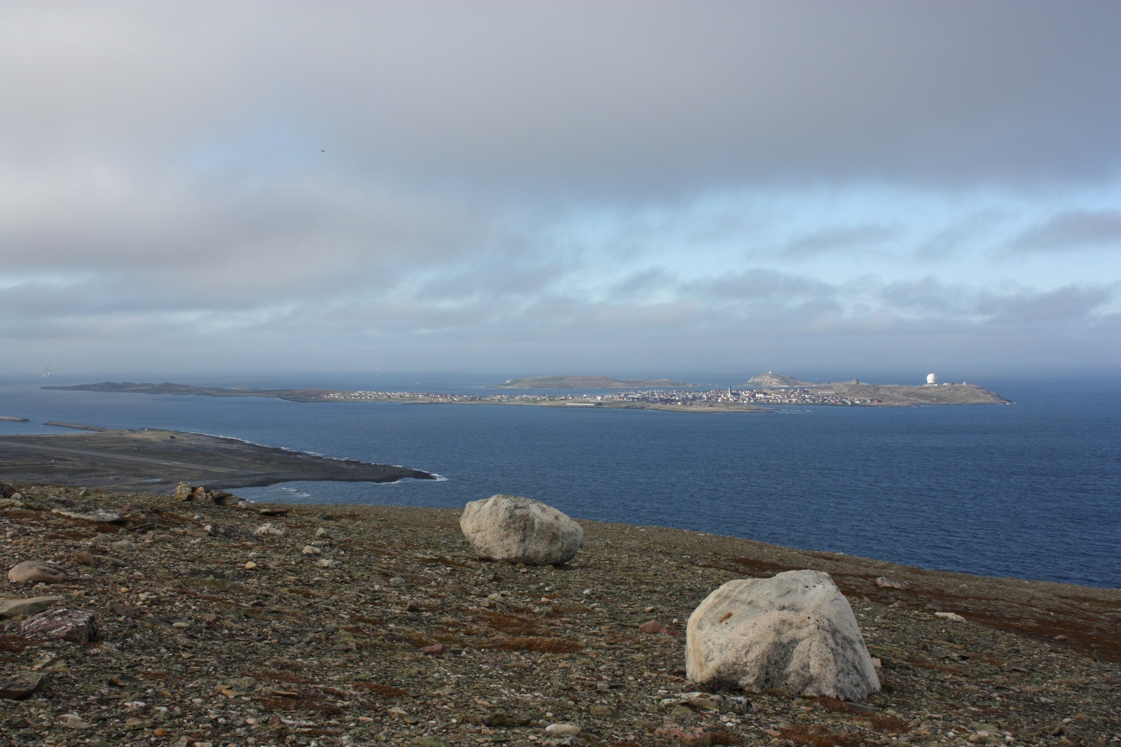 Utsikt over Vardø fra Domen. Galleribilde