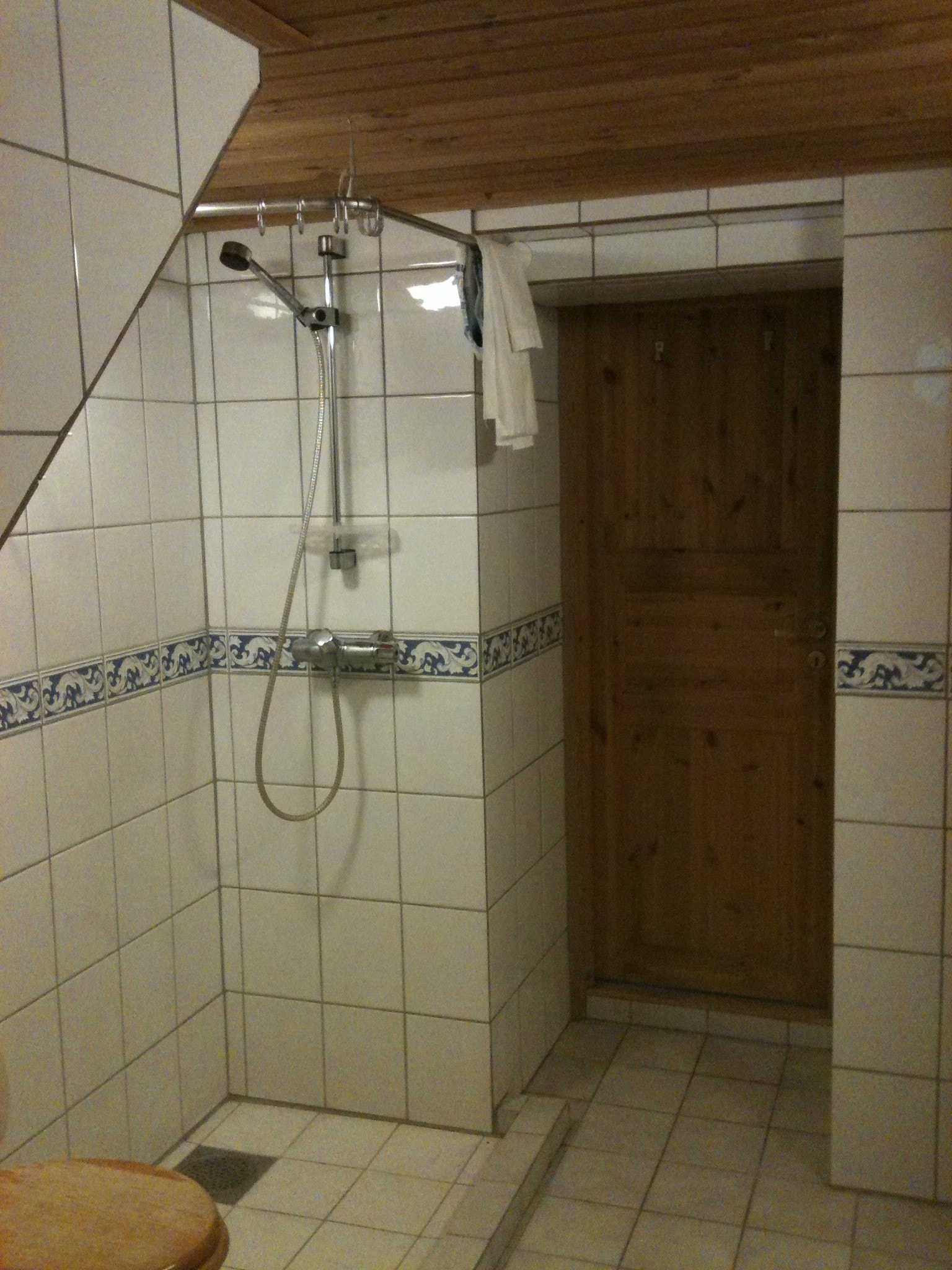 bad m dusj og vaskemaskin Galleribilde