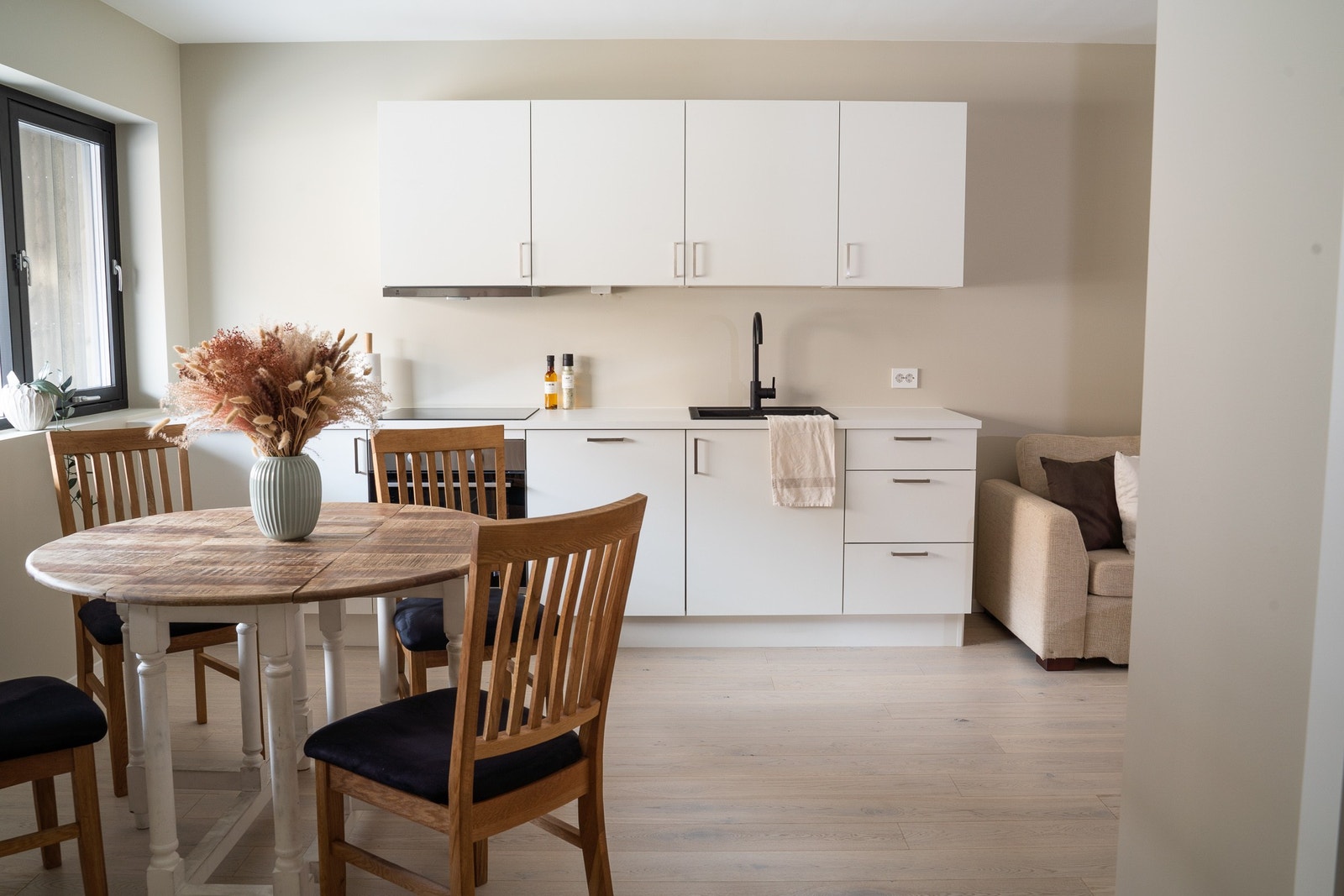 Kjøkken og spiseplass Galleribilde