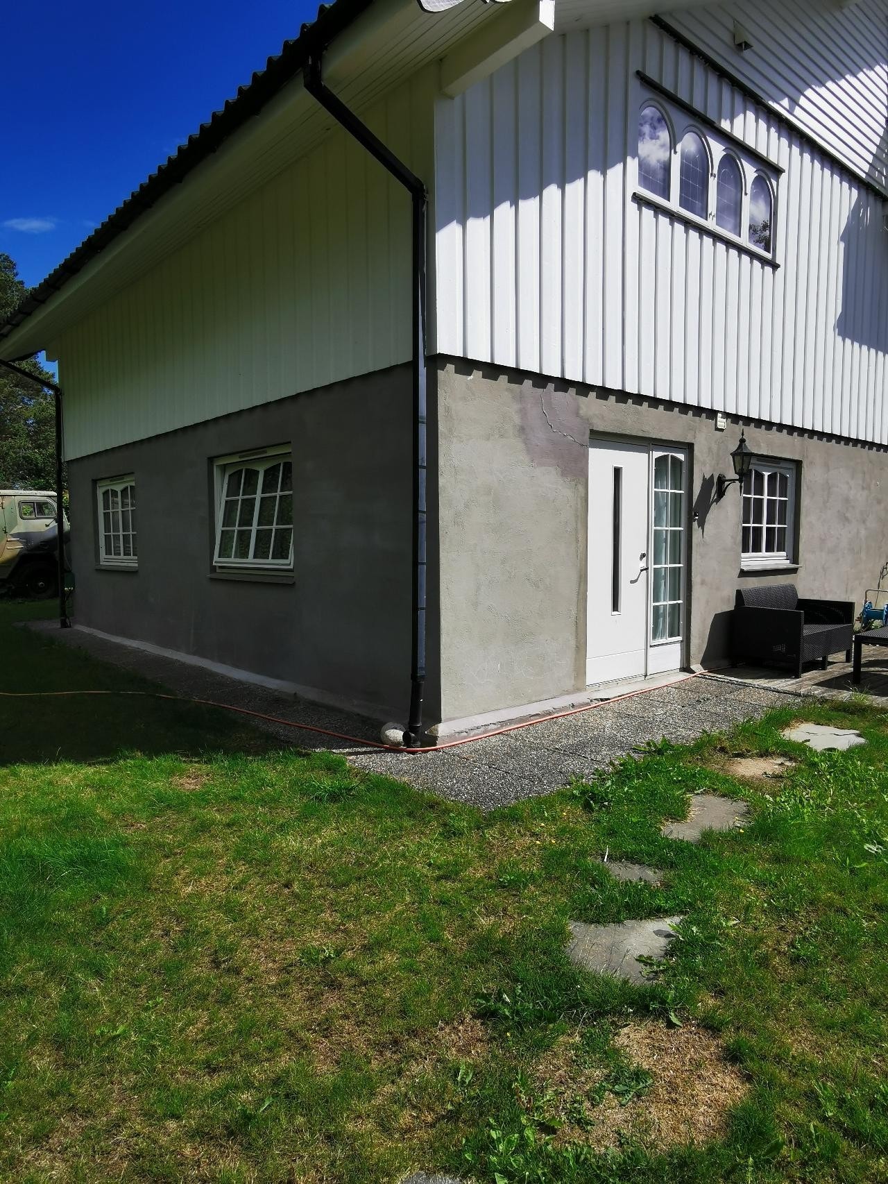 Inngang og uteplass Galleribilde