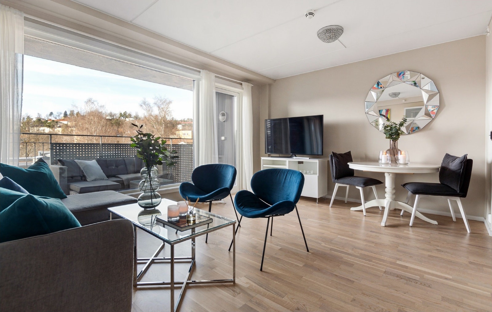 Stuen (møblene er ikke med i leien) Galleribilde