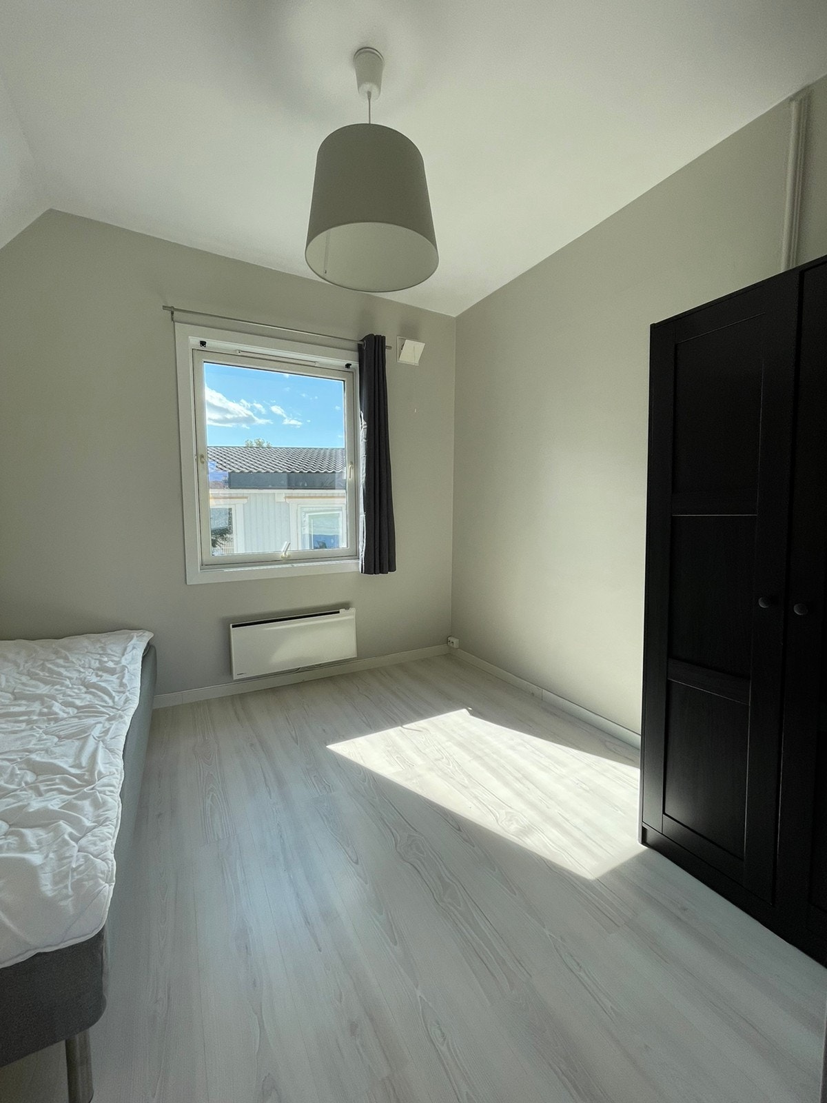 Rom 3, 2 etg 5400kr mnd Galleribilde