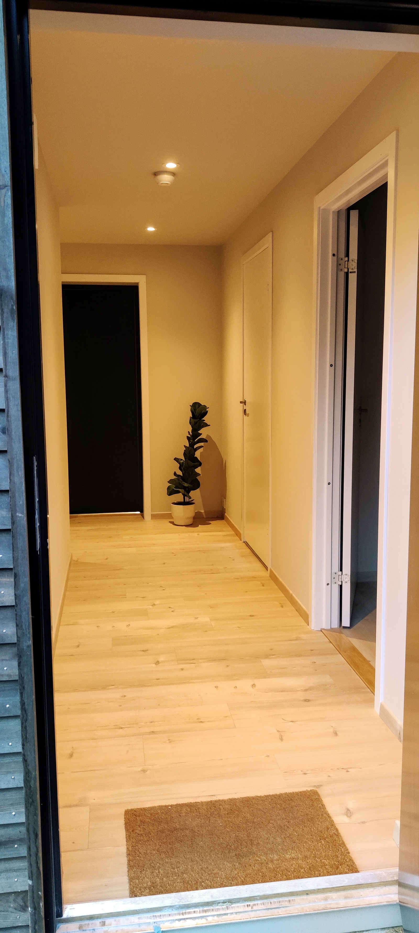 Inngangsparti med vannbåren varme i gulvet Galleribilde