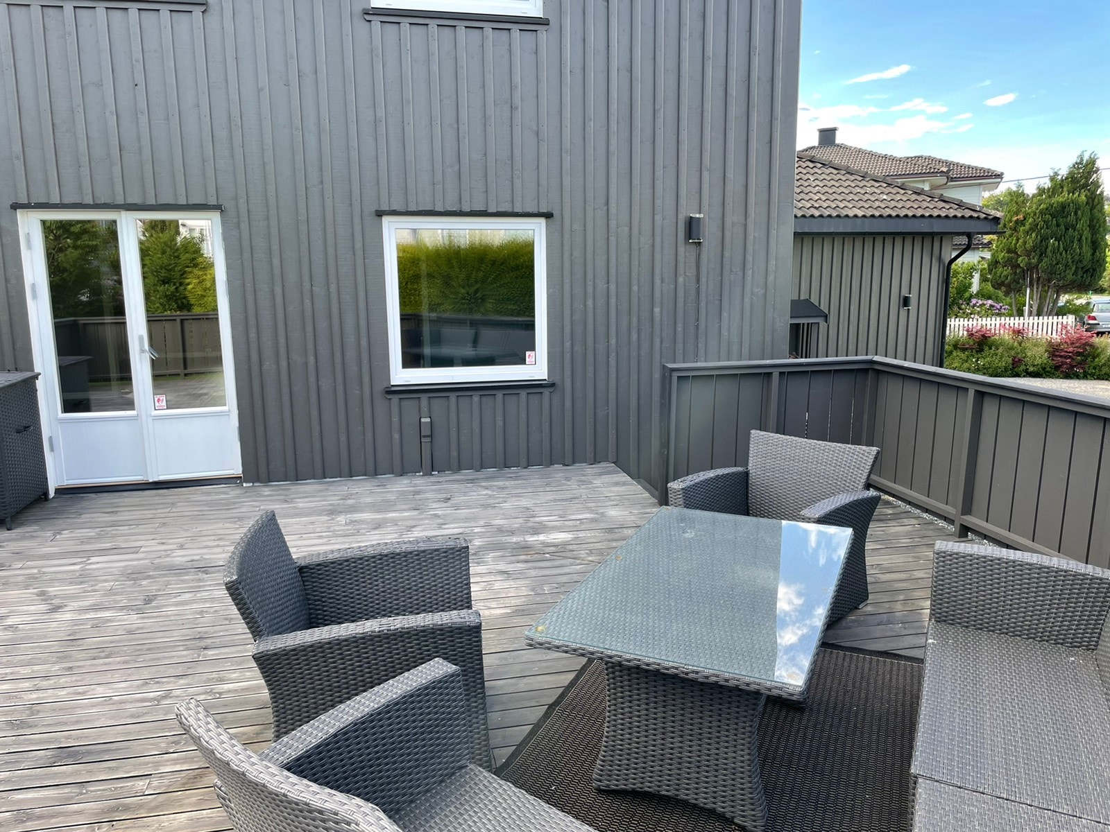 Terrasse med sittegruppe Galleribilde