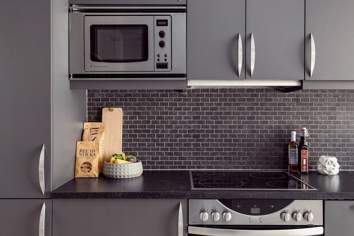 Kjøkken med integrerte hvitevarer Galleribilde