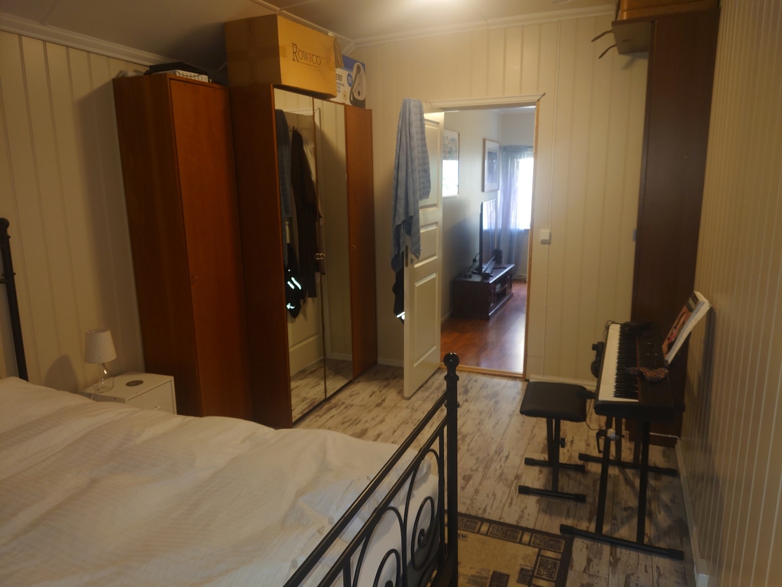God skap plass soverom Galleribilde