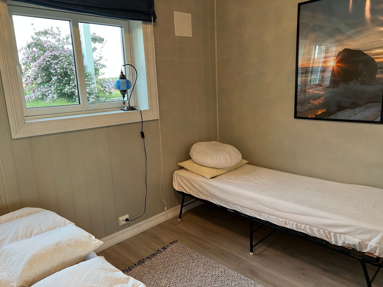 Her kan det settes inn ekstra reise seng v behov (6 personer) eller barne reiseseng Galleribilde