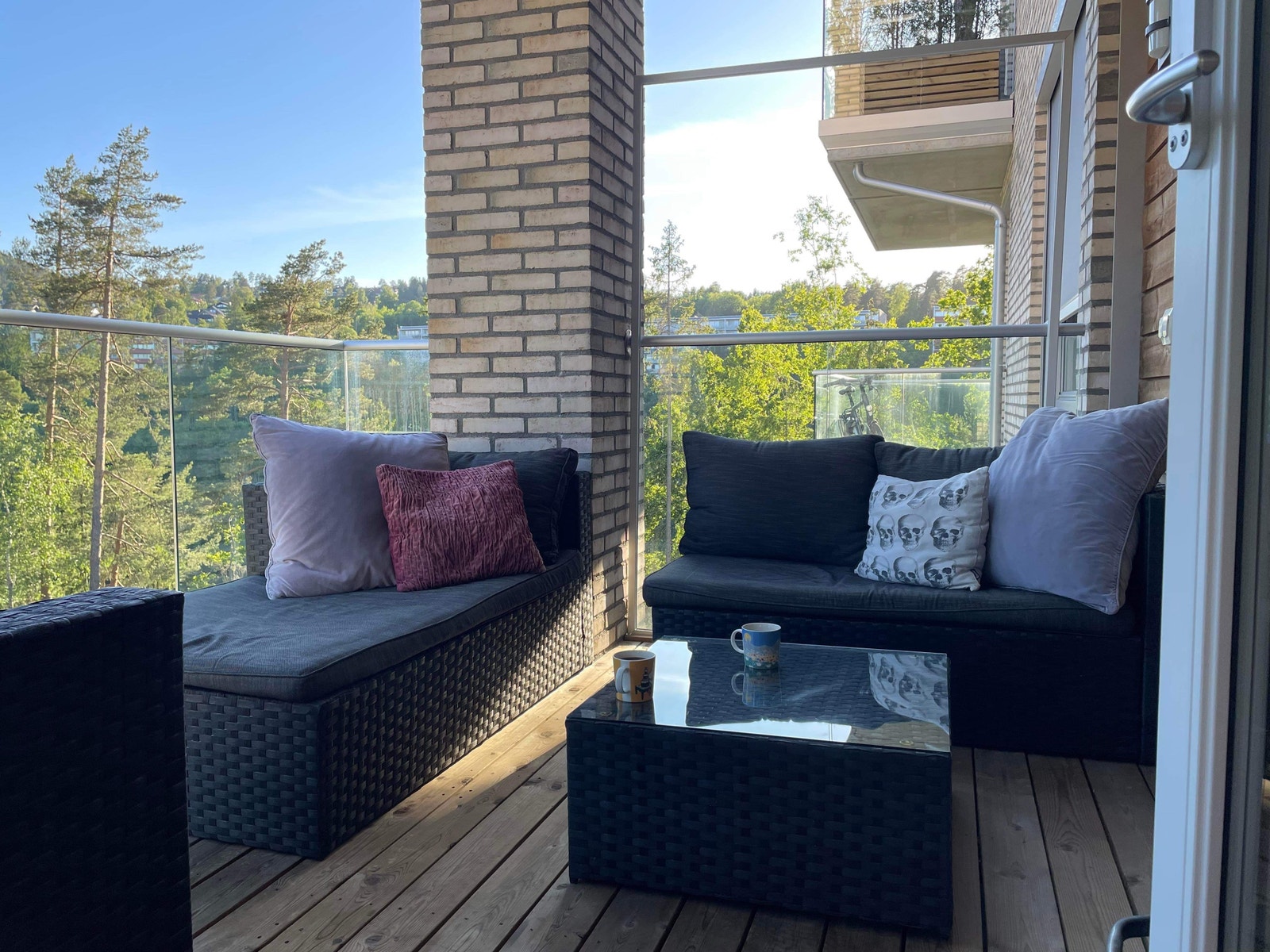 Solfylt sydvendt terrasse Galleribilde