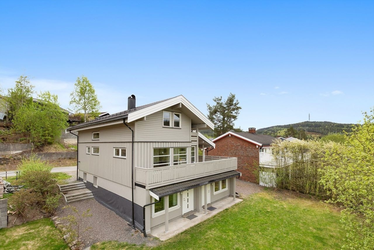 Inngangen mot hagen Galleribilde